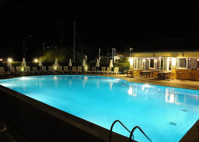 Ξενοδοχείο με διαμερίσματα Matoula 3*