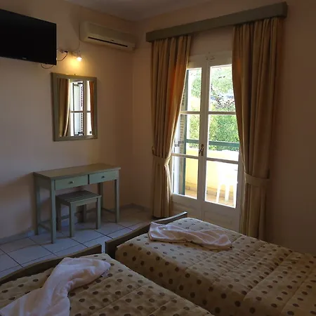 Hotel de apartamente Matoula 3*