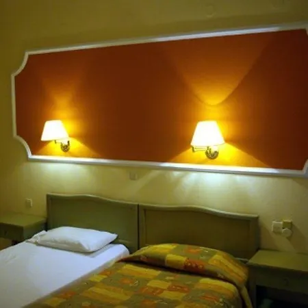 Matoula Hotel de apartamente Acharavi (Corfu)