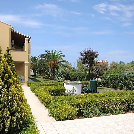 Lägenhetshotell Matoula Acharavi (Corfu)