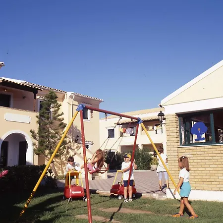 מלון דירות Matoula 3*